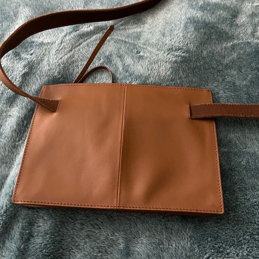 Frye belt bag - Picture 6 of 7